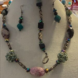 Elegant Multicolor Beaded Necklace and Earring Set